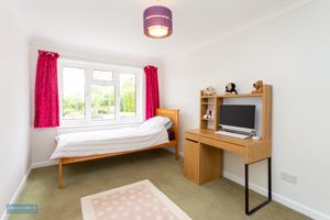 Bedroom- click for photo gallery